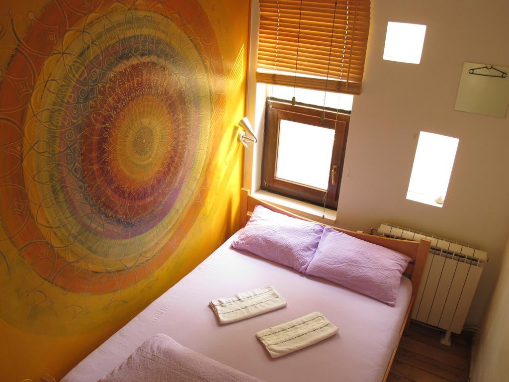 Arkabarka Floating Hostel *