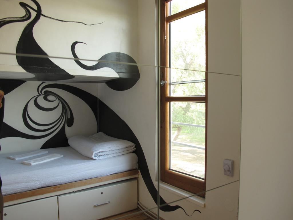 Hostel Arkabarka Floating Βελιγράδι