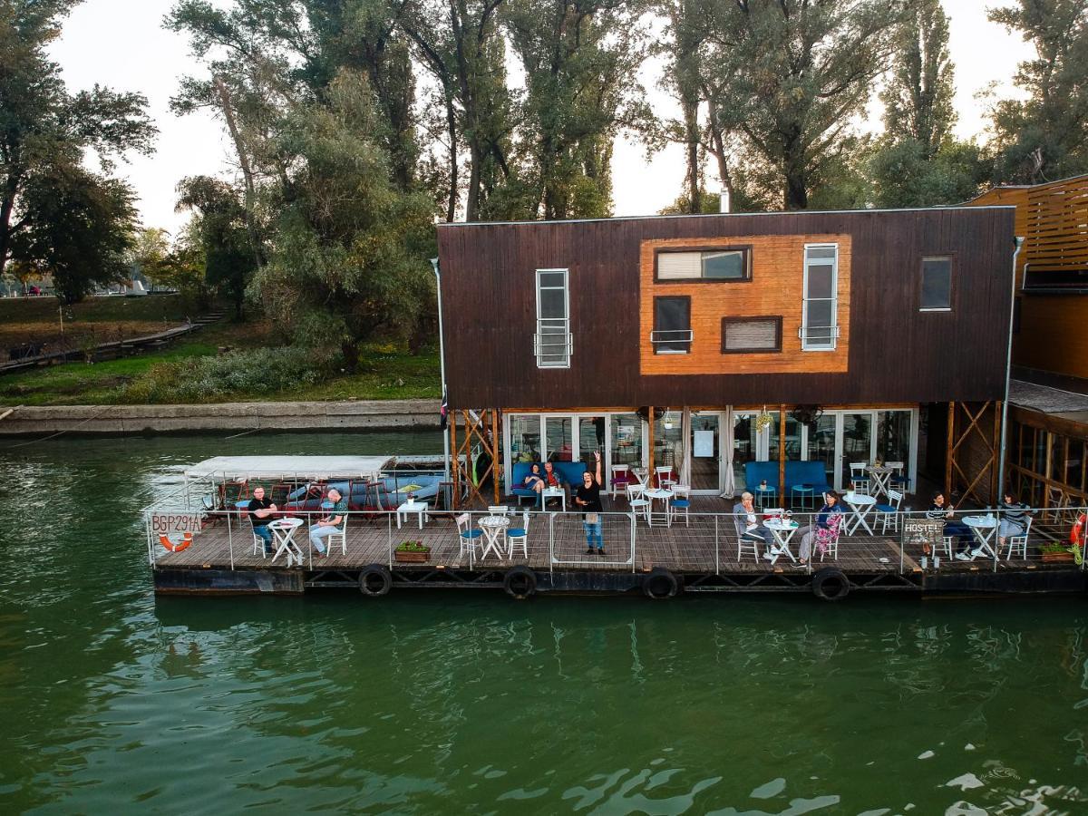 Hostel Arkabarka Floating Βελιγράδι